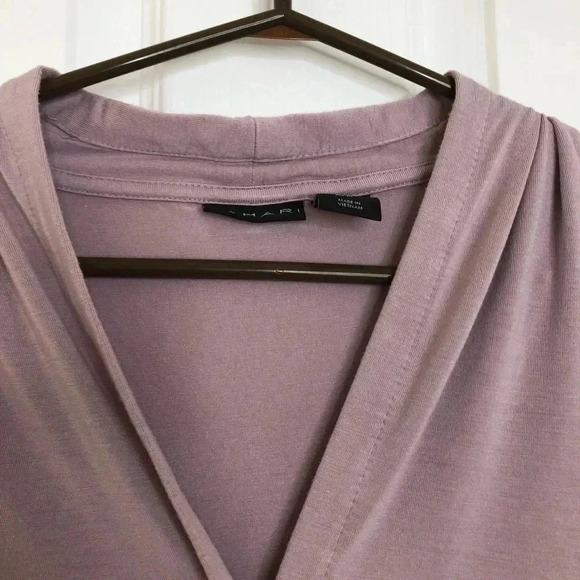 Tahari Short Sleeved Shirt Flowy Light Purple Size Medium - Picture 7 of 15